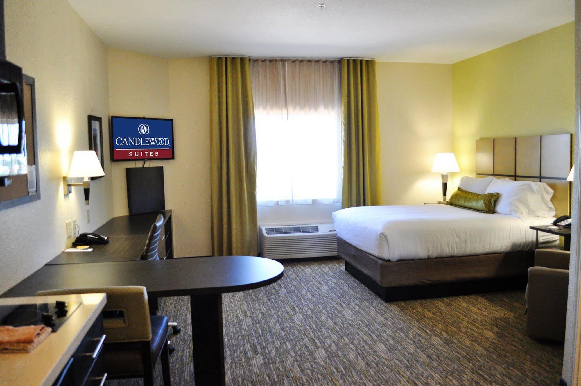 Candlewood Suites Bay City By Ihg Buitenkant foto