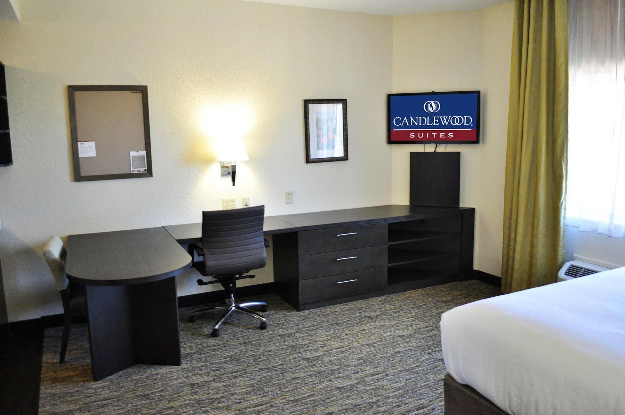 Candlewood Suites Bay City By Ihg Buitenkant foto