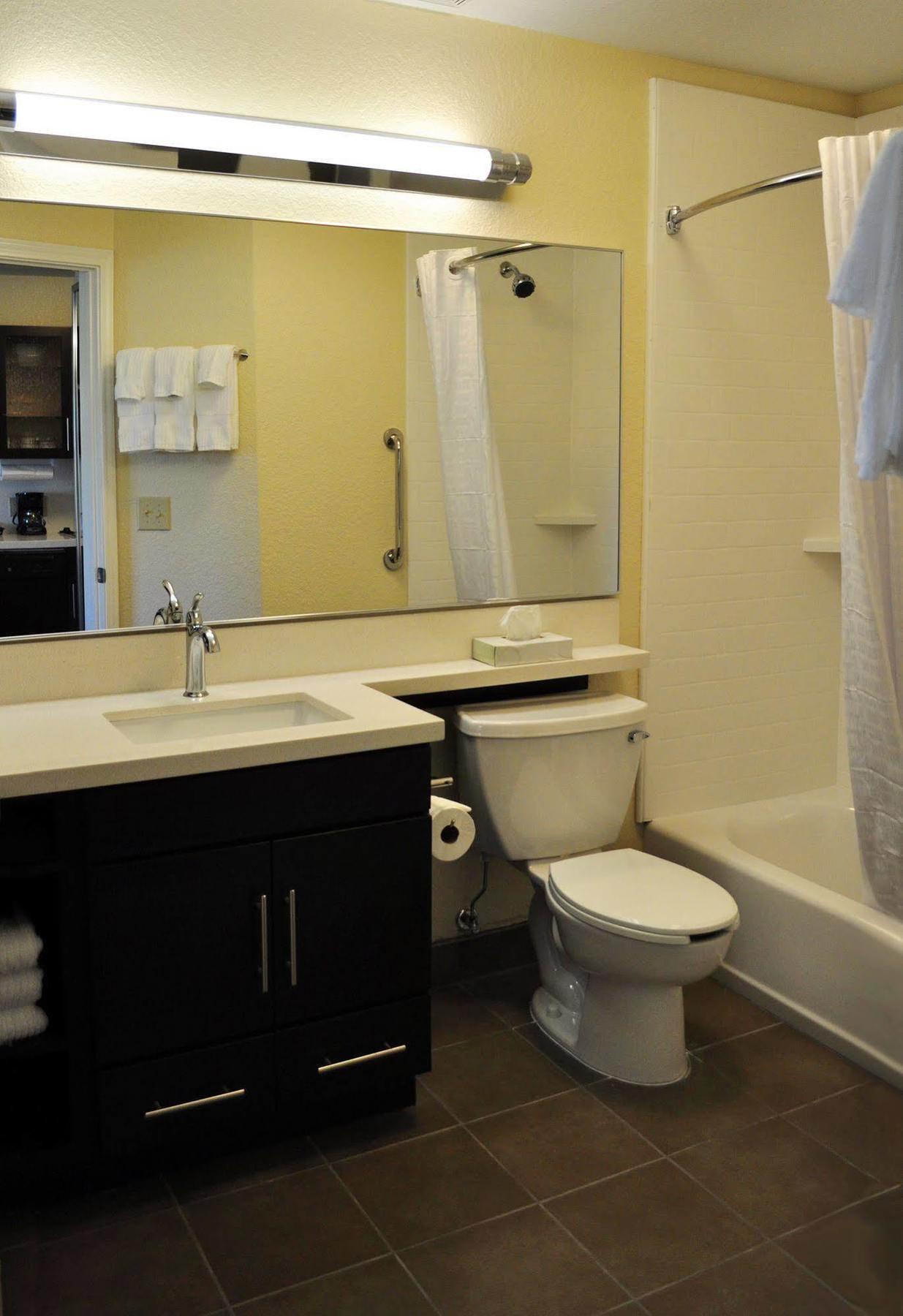 Candlewood Suites Bay City By Ihg Buitenkant foto