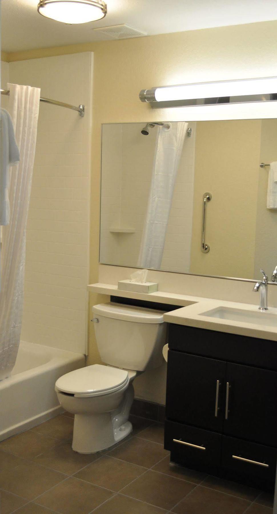 Candlewood Suites Bay City By Ihg Buitenkant foto