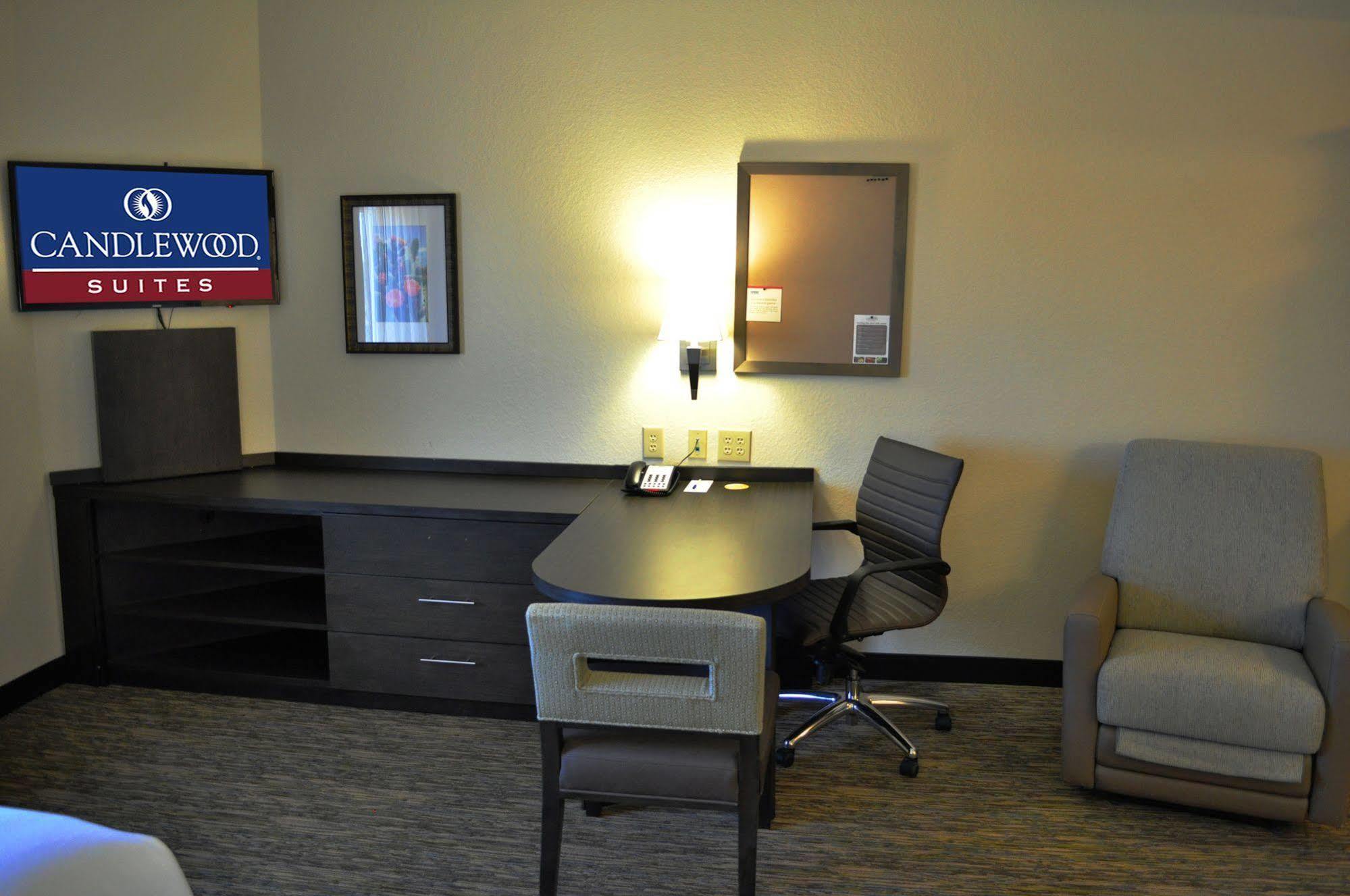 Candlewood Suites Bay City By Ihg Buitenkant foto