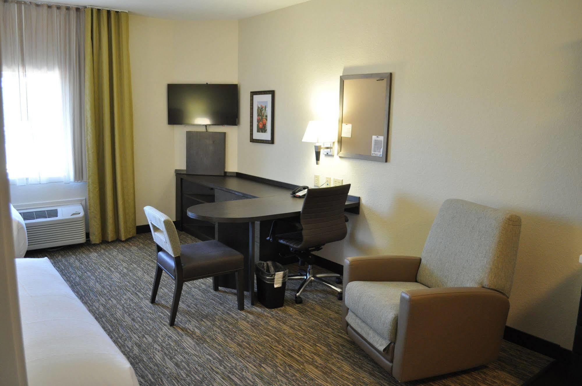 Candlewood Suites Bay City By Ihg Buitenkant foto